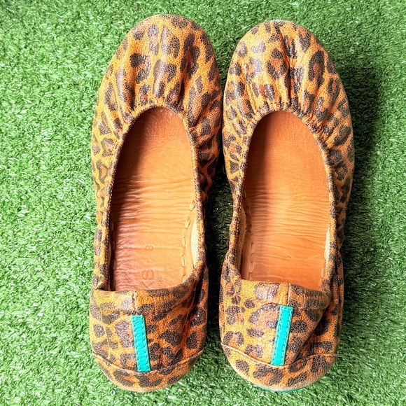 Tieks Shoes - Tieks By Gavrieli Leopard Print Leather Women’s Flat Shoes